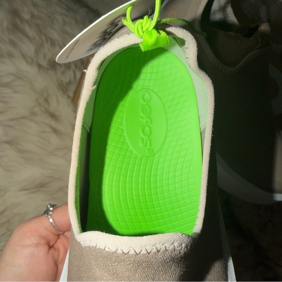 OOFOS Oomg Eezee Shoes Low Top Soft Slip On Sneakers Womens 8.5 Recovery Support - Picture 7 of 12